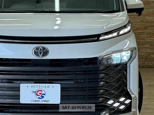 Toyota VOXY 2023-07 8647650-19