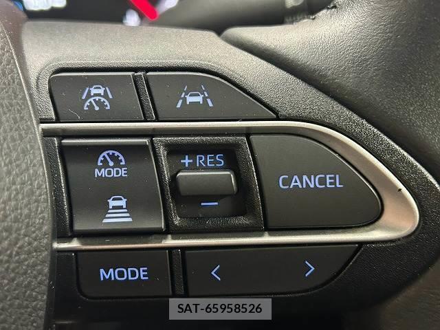 Toyota VOXY 2023-07 8647650-4