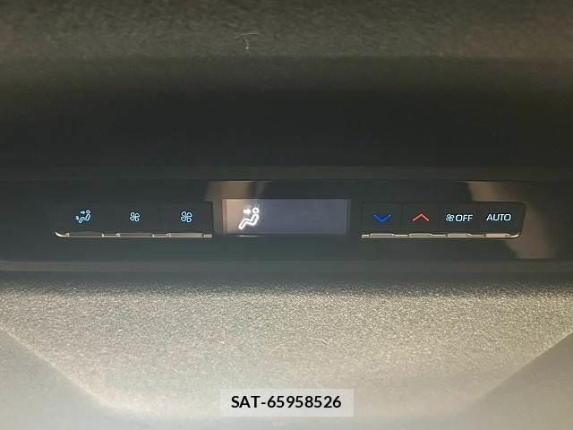 Toyota VOXY 2023-07 8647650-8
