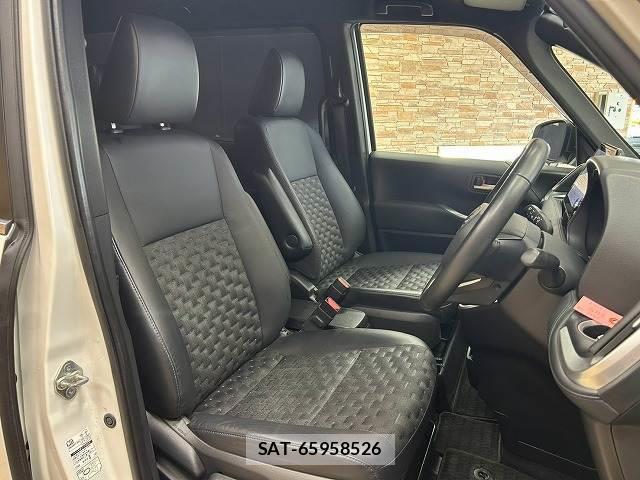 Toyota VOXY 2023-07 8647650-9