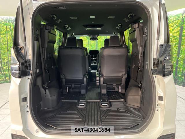 Toyota VOXY 2026-01 8647670-10