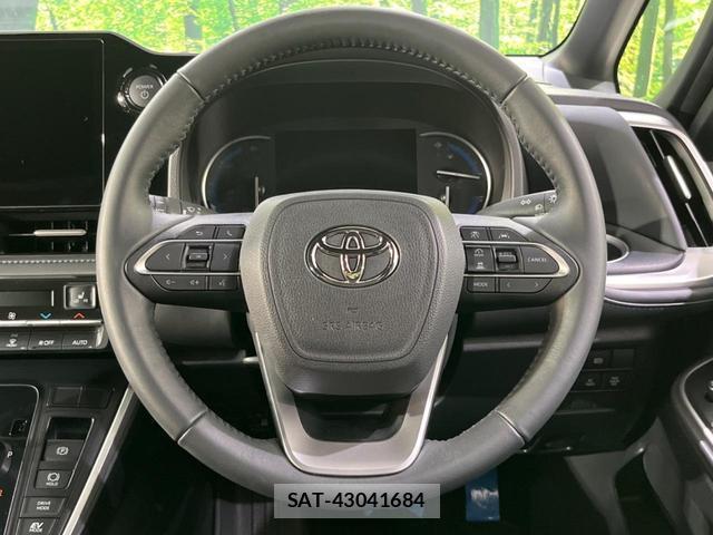 Toyota VOXY 2026-01 8647670-11