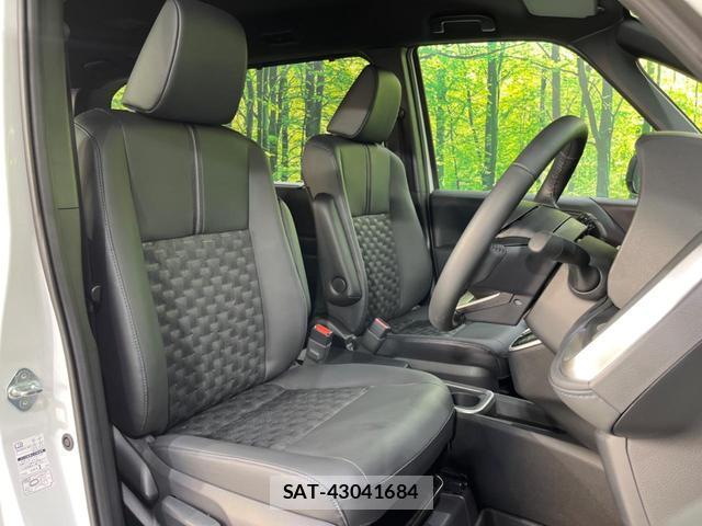 Toyota VOXY 2026-01 8647670-7