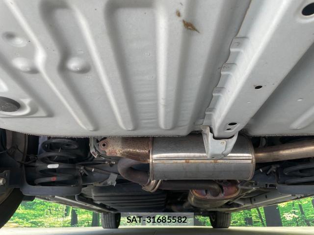 Toyota VOXY 2015-11 8647829-18