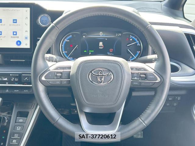 Toyota VOXY 2023-04 8647867-15