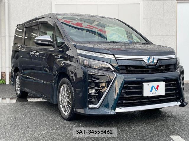 Toyota VOXY 2019-05 8647994-15