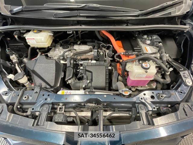 Toyota VOXY 2019-05 8647994-17