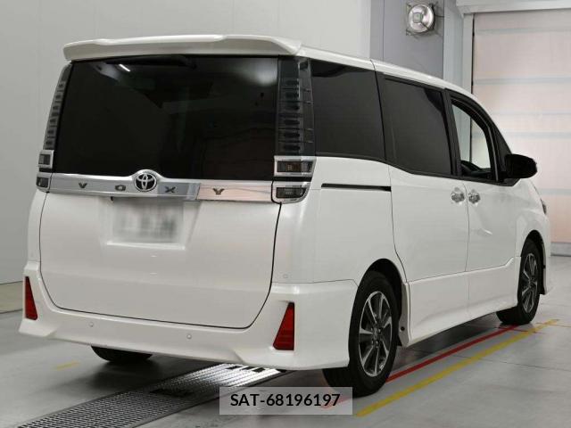 Toyota VOXY 2021-08 8648031-8