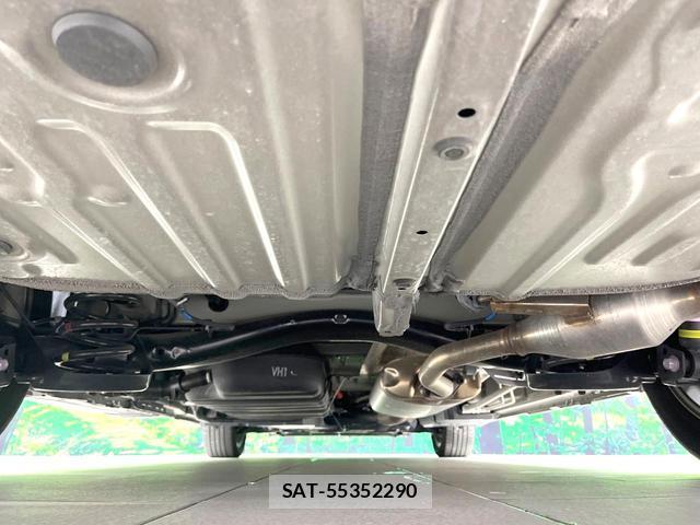 Toyota VOXY 2024-10 8648132-19