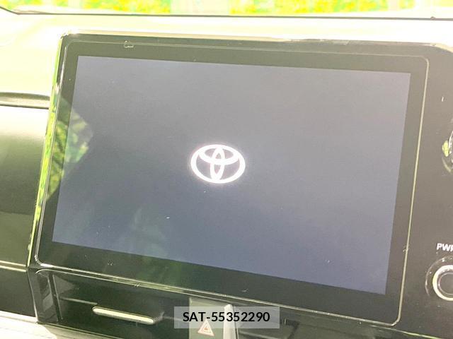 Toyota VOXY 2024-10 8648132-3