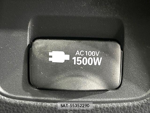 Toyota VOXY 2024-10 8648132-7