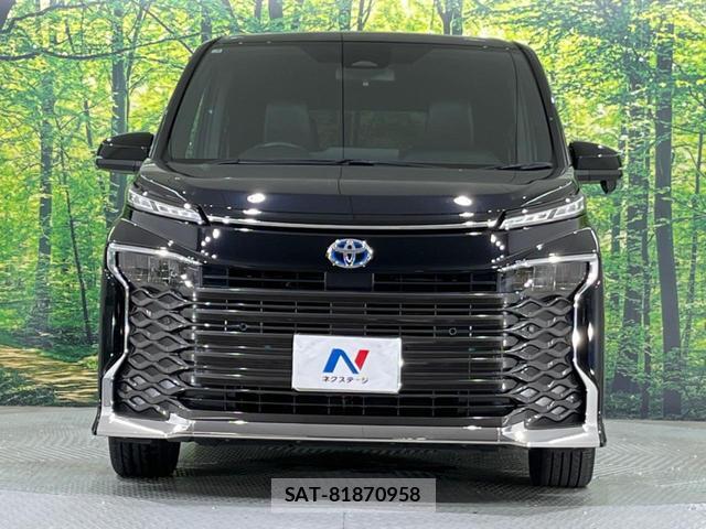 Toyota VOXY 2025-02 8648193-14