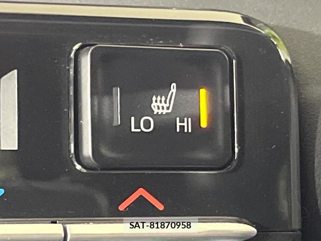 Toyota VOXY 2025-02 8648193-6