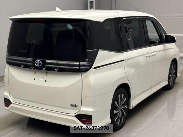 Toyota VOXY 2023-03 8648231-1