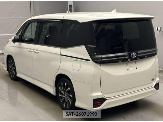 Toyota VOXY 2023-03 8648231-2