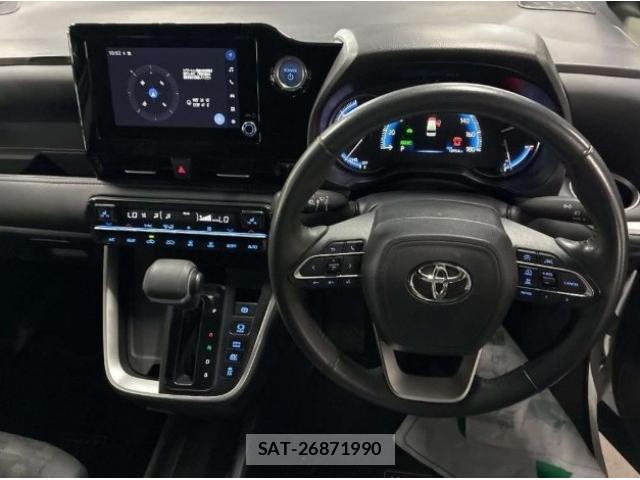 Toyota VOXY 2023-03 8648231-5