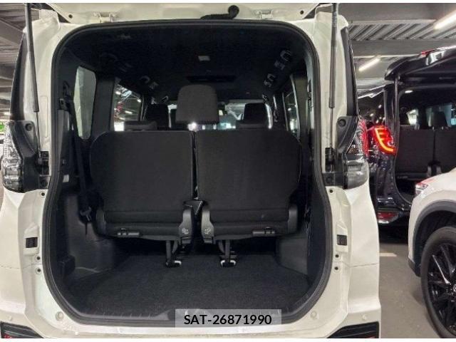 Toyota VOXY 2023-03 8648231-6