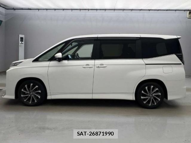 Toyota VOXY 2023-03 8648231-8