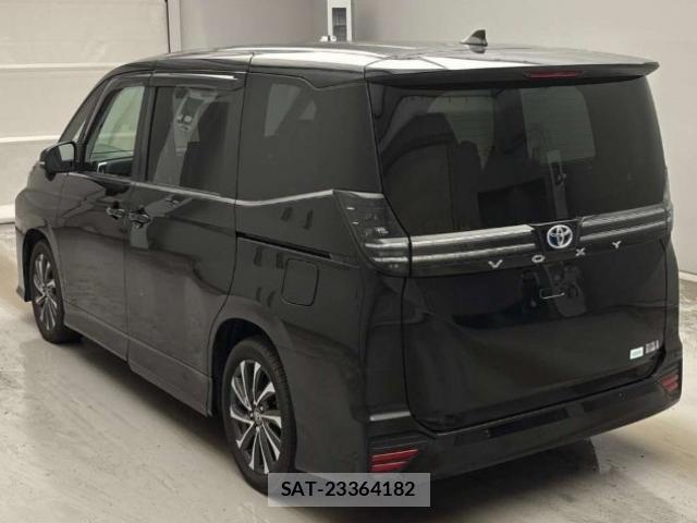 Toyota VOXY 2023-06 8648235-2
