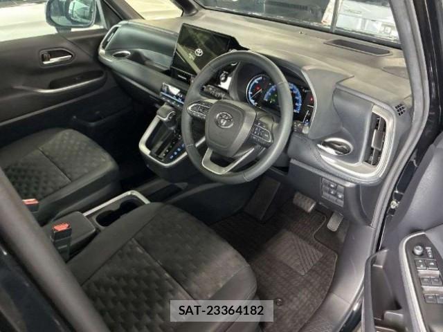 Toyota VOXY 2023-06 8648235-5