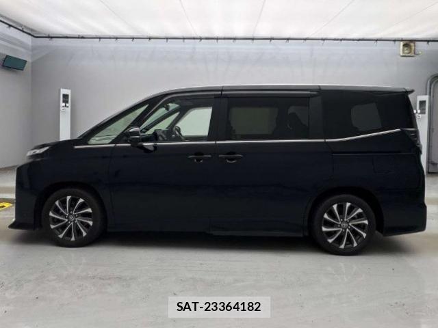 Toyota VOXY 2023-06 8648235-6