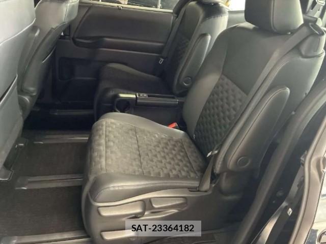 Toyota VOXY 2023-06 8648235-8