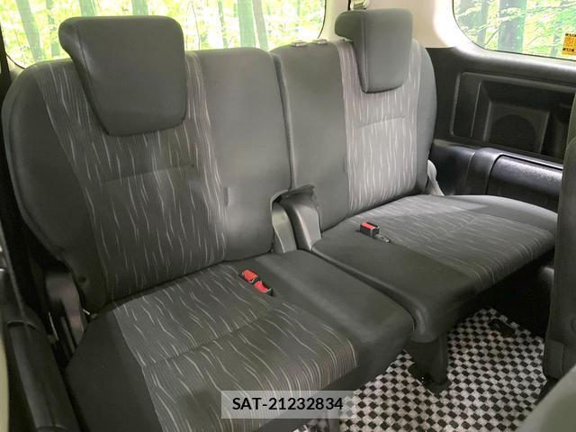 Toyota VOXY 2012-02 8648268-10