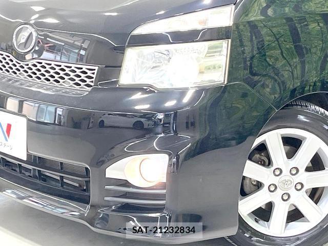Toyota VOXY 2012-02 8648268-12