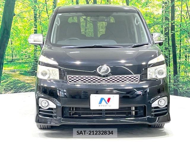 Toyota VOXY 2012-02 8648268-14
