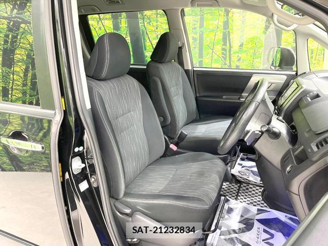 Toyota VOXY 2012-02 8648268-8