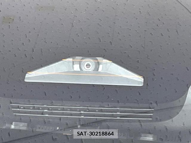 Toyota VOXY 2023-04 8648279-6