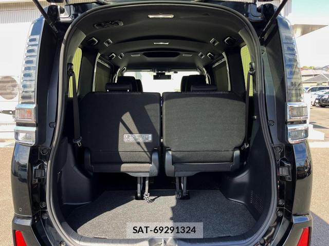 Toyota VOXY 2019-09 8648305-10