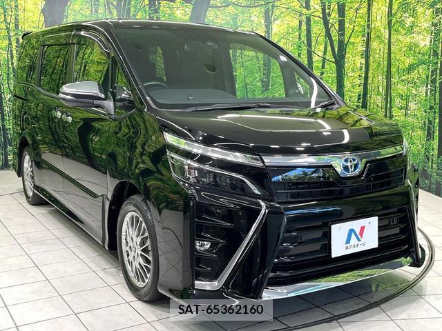 Toyota VOXY 2021-12 8648356-16