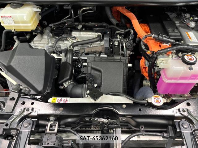 Toyota VOXY 2021-12 8648356-18
