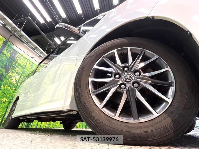 Toyota VOXY 2016-09 8648576-13