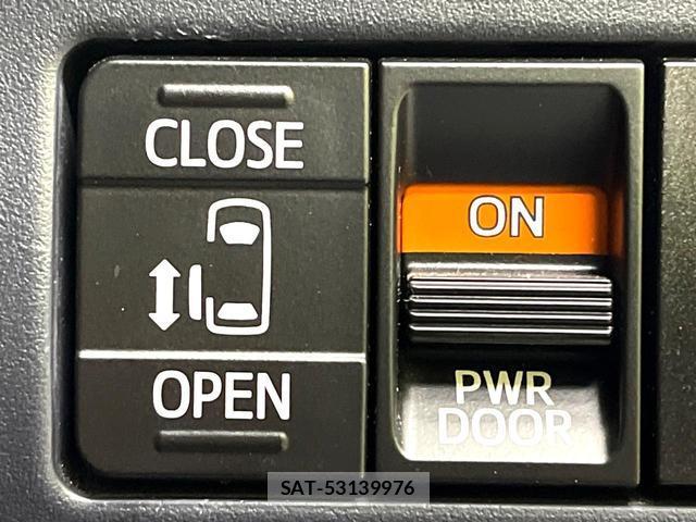 Toyota VOXY 2016-09 8648576-5