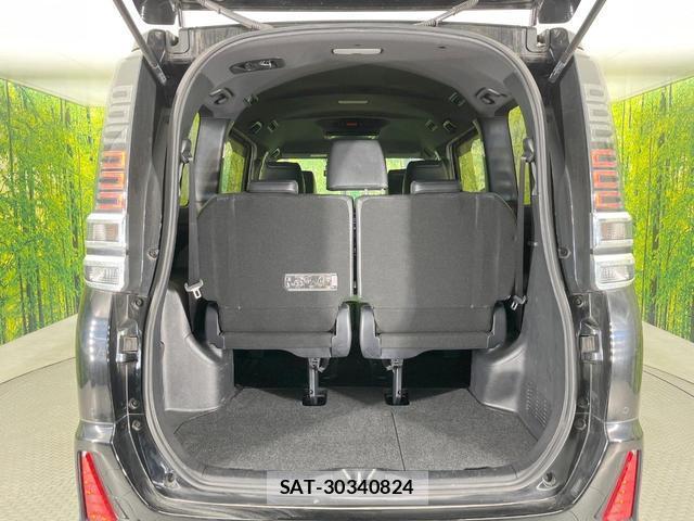 Toyota VOXY 2021-03 8648751-10