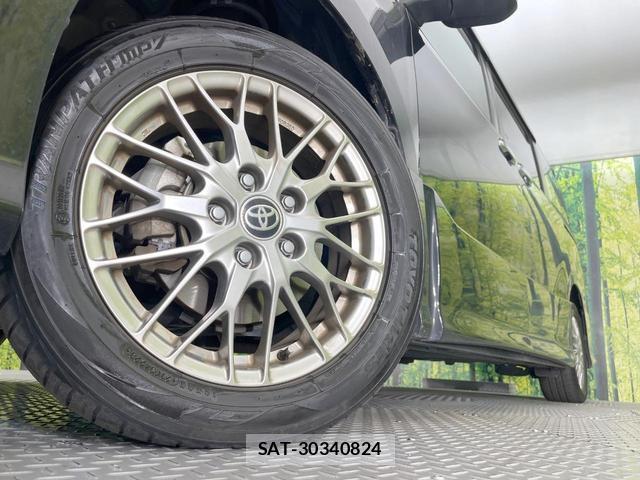 Toyota VOXY 2021-03 8648751-13