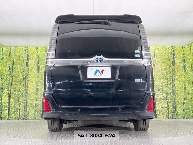 Toyota VOXY 2021-03 8648751-15
