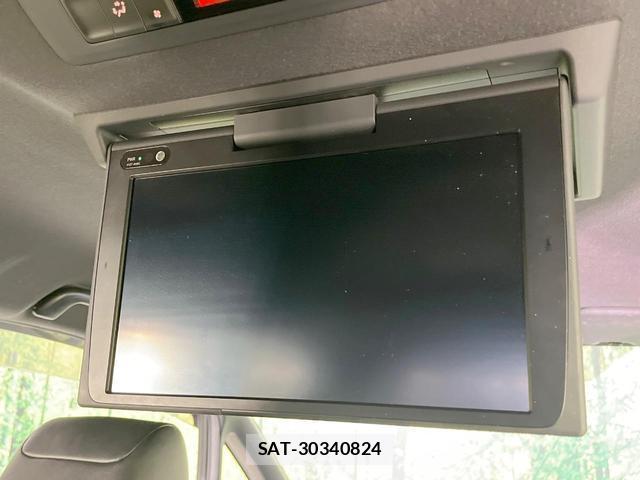 Toyota VOXY 2021-03 8648751-2