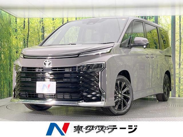 Toyota VOXY 2026-05 8648771-0