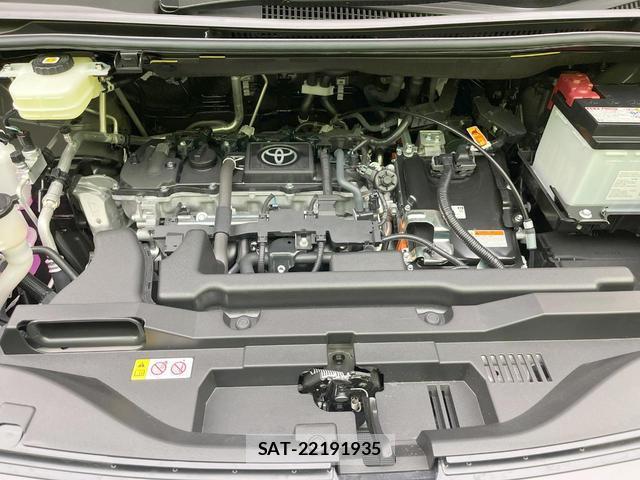 Toyota VOXY 2026-05 8648771-18