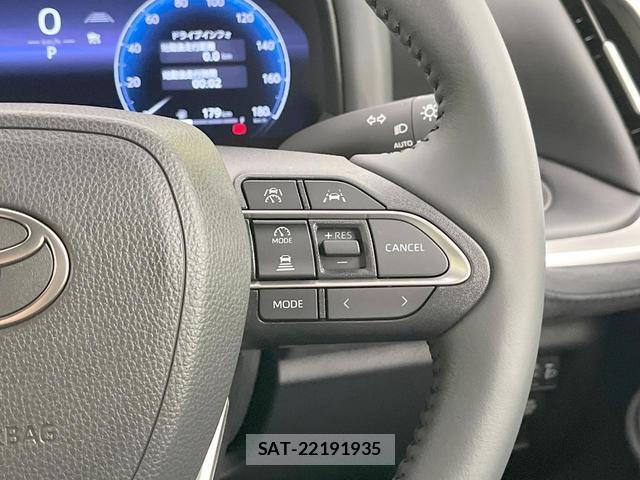 Toyota VOXY 2026-05 8648771-4