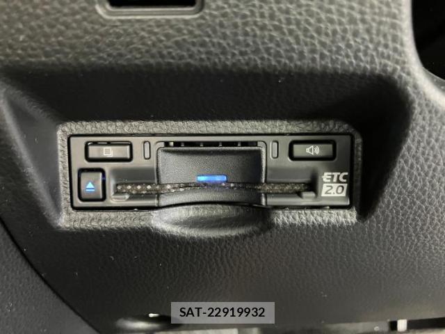 Toyota VOXY 2026-03 8648827-14