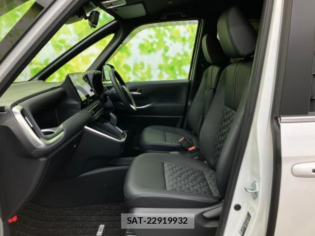 Toyota VOXY 2026-03 8648827-4