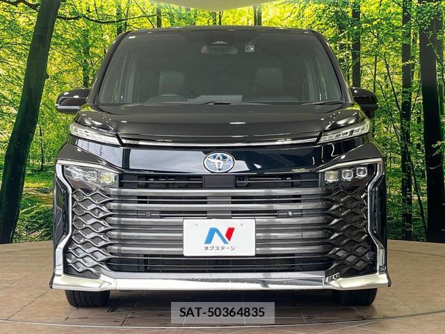Toyota VOXY 2024-05 8649131-15
