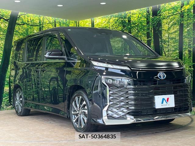 Toyota VOXY 2024-05 8649131-17