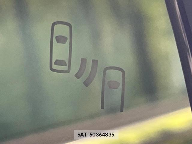 Toyota VOXY 2024-05 8649131-5