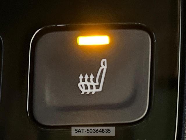 Toyota VOXY 2024-05 8649131-6