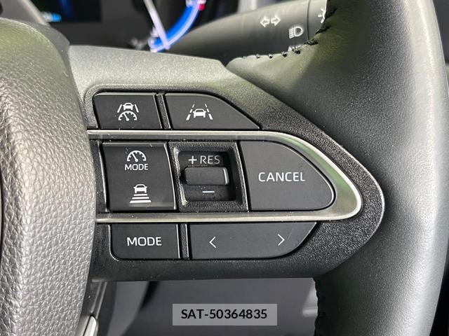 Toyota VOXY 2024-05 8649131-7
